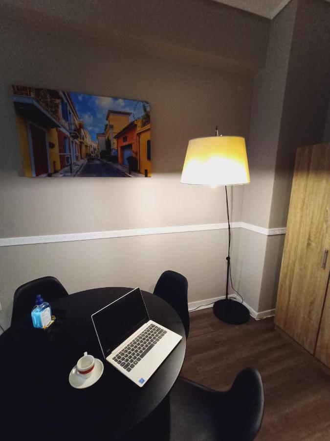 Ermou & Athinas Suites In Monastiraki Atenas Exterior foto